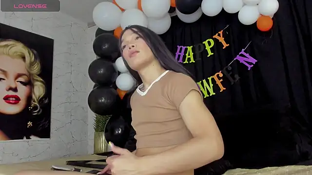 CloeRodriguez online show from November 2025 02:24:02 AM