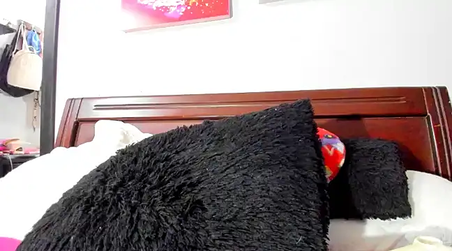 Snapshot of aleziiacam chatting on December 2024 03:35:01 AM aleziiacam online show from December 2024 03:35:01 AM