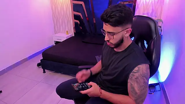 Liam Kleiin online show from December 2025 11:39:02 AM