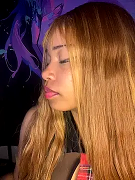 Snapshot of lovekaylaa chatting on September 2025 04:12:02 AM lovekaylaa online show from September 2025 04:12:02 AM