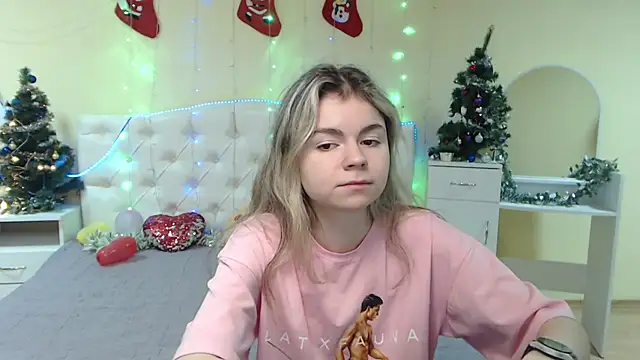 TinaRedly online show from January 2025 09:42:01 PM