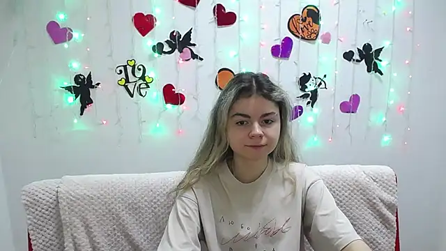 TinaRedly online show from January 2025 12:50:02 AM