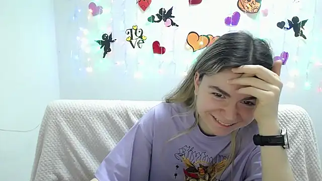 TinaRedly online show from February 2025 12:27:02 PM