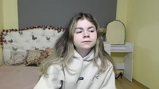 TinaRedly online show from February 2026 06:45:01 AM