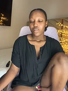 kellya  online show from October 2025 12:24:01 AM
