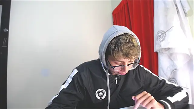  Thomas hot  online show from January 2025 09:02:01 PM