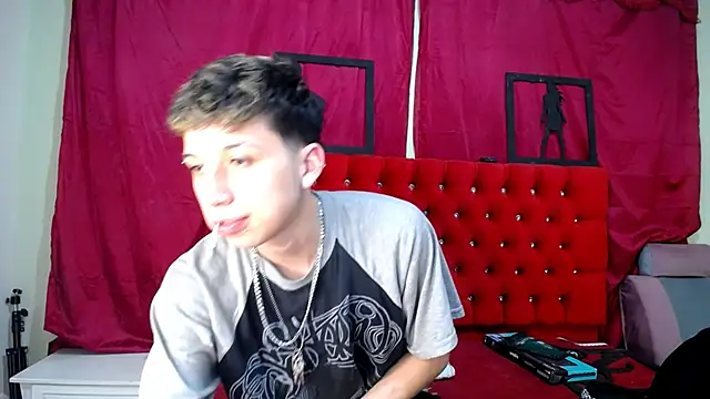  Thomas hot  online show from March 2025 01:14:01 AM