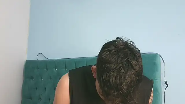  Thomas hot  online show from April 2026 05:32:02 AM