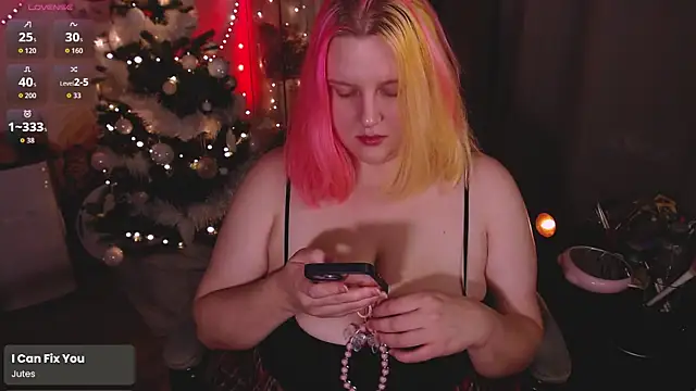 lissamuff online show from December 2025 05:10:02 PM