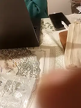 maleesa online show from October 2025 06:18:01 PM