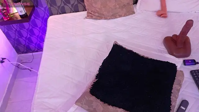 SharomRoss online show from February 2025 06:26:01 PM