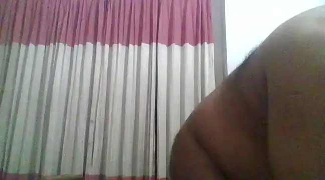 Snapshot of Natu_Paul_Xham chatting on December 2024 08:38:02 PM Natu Paul Xham online show from December 2024 08:38:02 PM