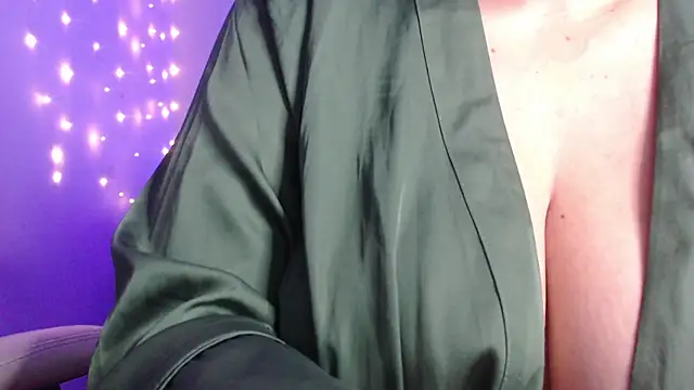 Snapshot of missdaniels chatting on February 2025 10:53:02 PM missdaniels online show from February 2025 10:53:02 PM