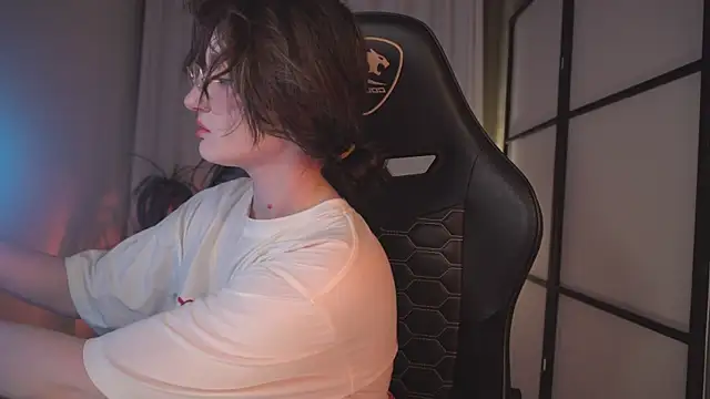 ELLIEJAY online show from February 2025 08:23:02 PM