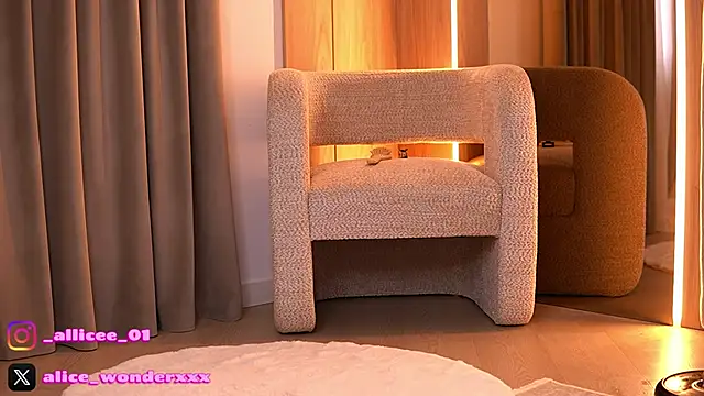 VanessaSimon online show from March 2026 06:17:02 AM