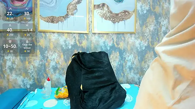 MonicaSchwartz online show from November 2025 02:28:01 PM