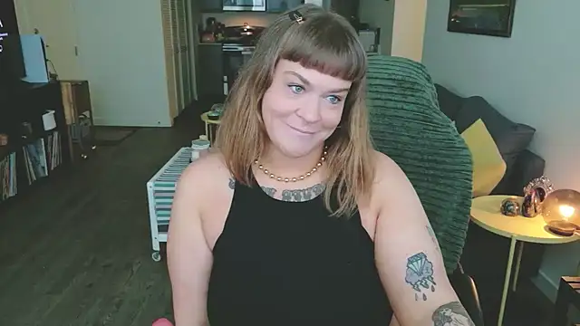 Snapshot of WendyDarling chatting on May 2026 10:39:01 PM WendyDarling online show from May 2026 10:39:01 PM