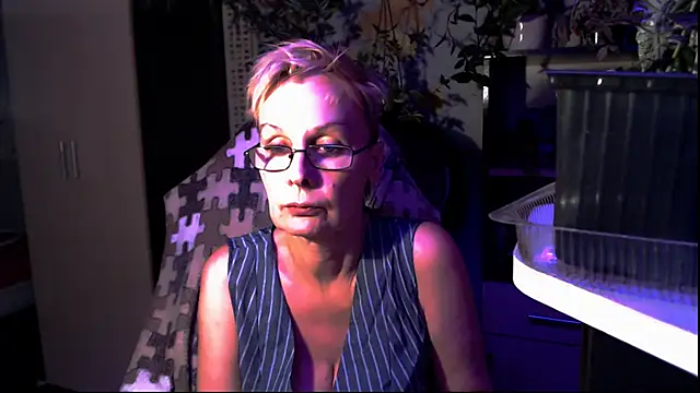 HelgaHimmell online show from June 2026 07:26:02 PM