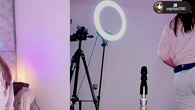 Angelst   online show from March 2026 08:18:02 AM