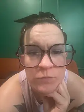 quinnmariexo online show from October 2025 09:59:02 PM