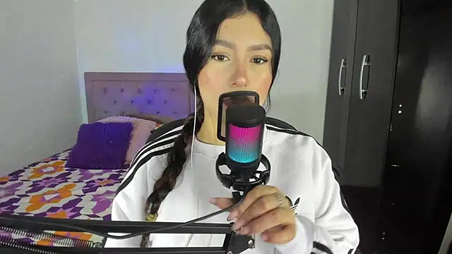 Snapshot of youpinkgirl_ chatting on November 2025 10:20:02 PM youpinkgirl online show from November 2025 10:20:02 PM