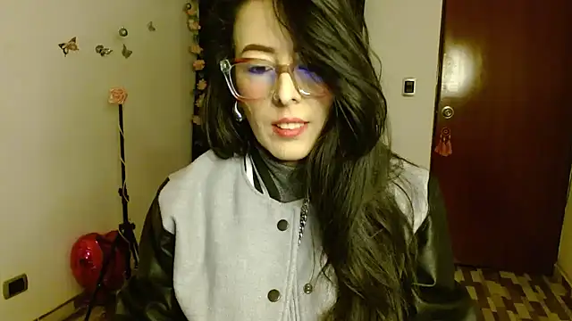 Snapshot of ella_peck chatting on November 2025 05:18:02 AM ella peck online show from November 2025 05:18:02 AM