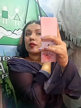 Snapshot of Sophie-hatter chatting on June 2026 02:06:02 PM Sophie-hatter online show from June 2026 02:06:02 PM