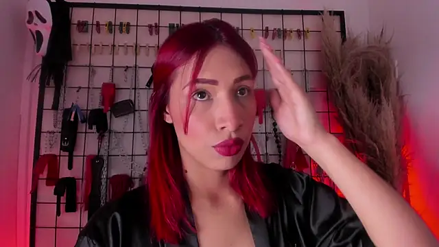 charrlotte quinn online show from October 2025 02:30:01 PM