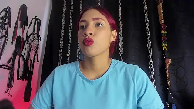 charrlotte quinn online show from February 2026 04:38:02 PM