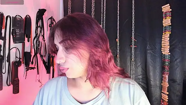 charrlotte quinn online show from July 2026 12:18:02 PM