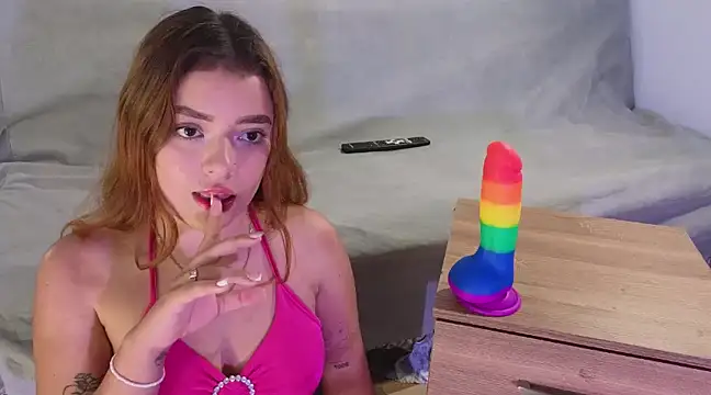 Snapshot of maddy066 chatting on January 2025 01:31:02 AM maddy066 online show from January 2025 01:31:02 AM