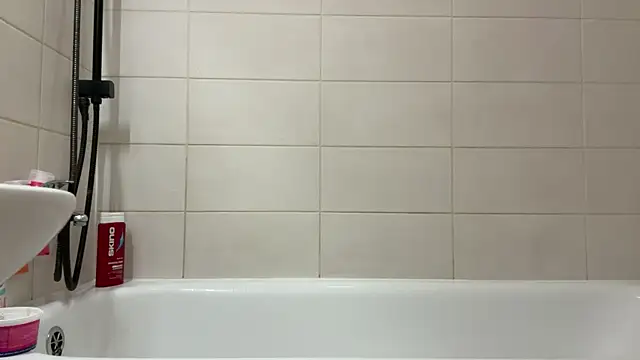 Snapshot of czruz chatting on October 2025 09:22:01 AM czruz online show from October 2025 09:22:01 AM