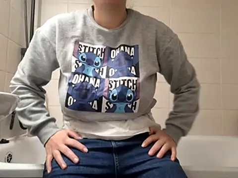 Snapshot of czruz chatting on November 2025 07:51:02 PM czruz online show from November 2025 07:51:02 PM