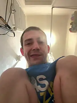 czruz online show from February 2026 01:07:02 AM