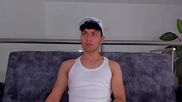Valerio James7 online show from July 2026 07:51:01 PM