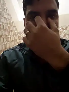 bull 4hottie online show from December 2025 01:21:02 AM