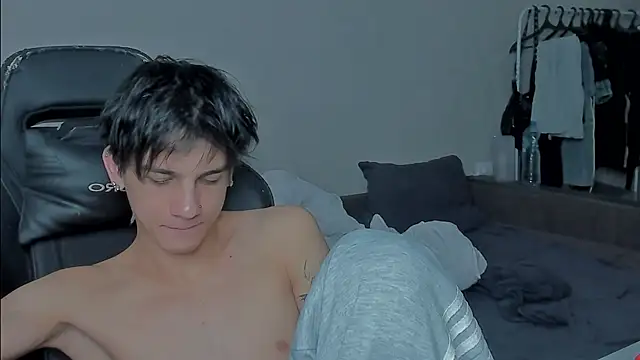 Snapshot of MarkBrowniii chatting on December 2024 08:12:02 PM MarkBrowniii online show from December 2024 08:12:02 PM