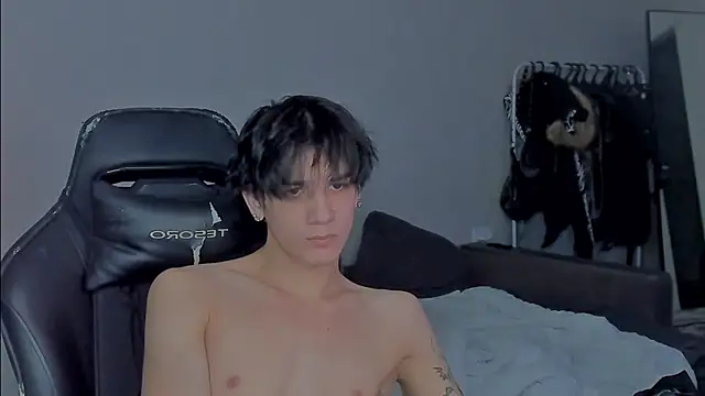 Snapshot of MarkBrowniii chatting on January 2025 08:26:02 PM MarkBrowniii online show from January 2025 08:26:02 PM