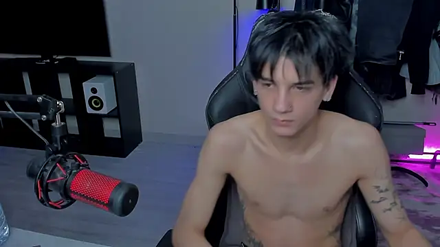 Snapshot of MarkBrowniii chatting on March 2025 08:51:01 AM MarkBrowniii online show from March 2025 08:51:01 AM