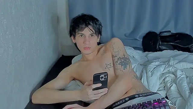 MarkBrowniii online show from November 2025 06:56:02 AM