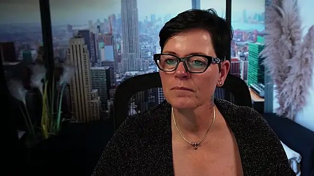 ninarandmann online show from October 2025 06:53:01 PM