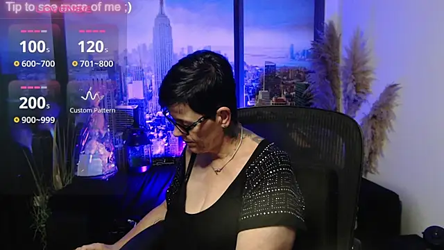 Snapshot of ninarandmann chatting on July 2026 04:20:01 PM ninarandmann online show from July 2026 04:20:01 PM