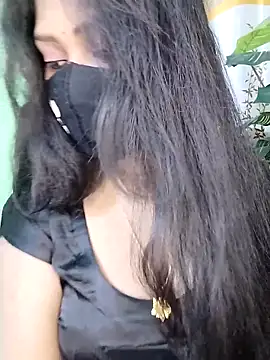 Idhika Paul online show from December 2025 10:33:01 AM