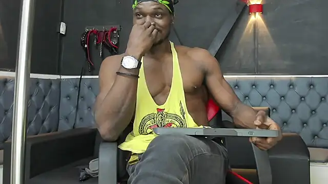 Terrance z online show from November 2025 08:42:02 PM