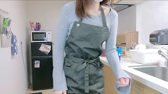 Snapshot of Yui-Ch chatting on December 2025 12:45:02 PM Yui-Ch online show from December 2025 12:45:02 PM