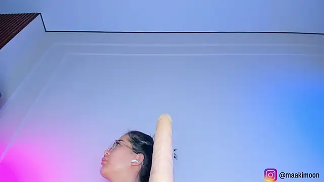 maakimo online show from December 2025 04:09:01 AM