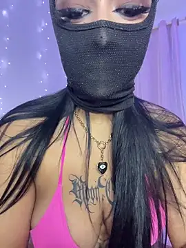 kamila french online show from November 2025 10:47:02 PM