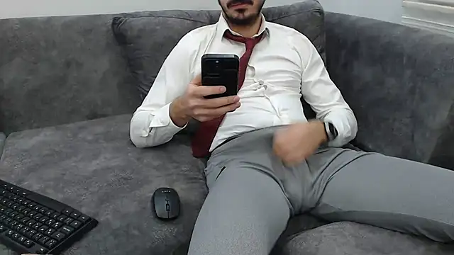 Naughtb0y online show from January 2026 11:39:02 PM