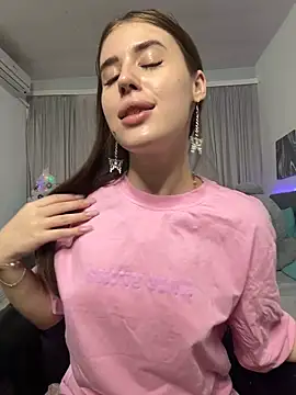 Milkissss online show from January 2025 11:52:02 PM