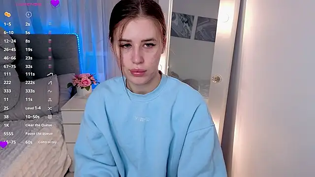 Milkissss online show from March 2026 06:19:01 AM